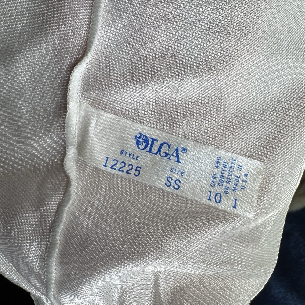 Vintage OLGA White Nylon Silky Shiny Half Dress Slip Skirt Small Lace Hemline - Picture 8 of 8